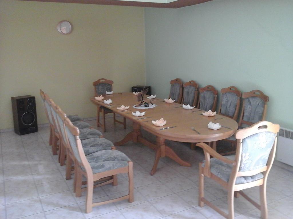 Skaistaziede Hotel Šiauliai Стая снимка