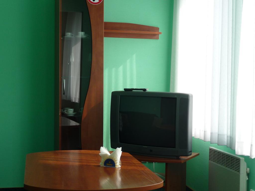 Skaistaziede Hotel Šiauliai Стая снимка
