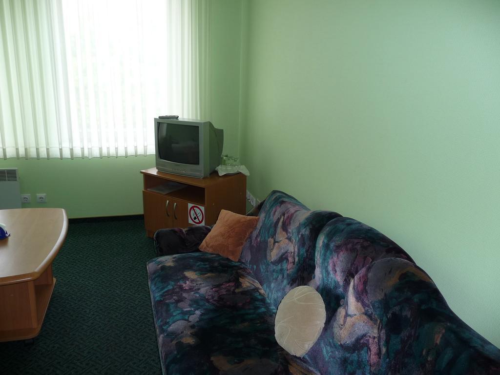 Skaistaziede Hotel Šiauliai Стая снимка